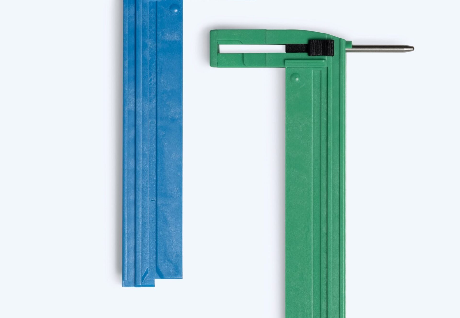 Surgical staplers cartridge side view