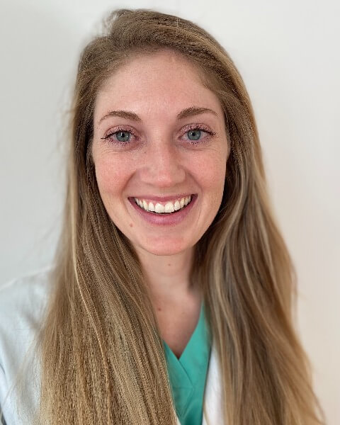 Dr Erin Gibson DVM DACVS